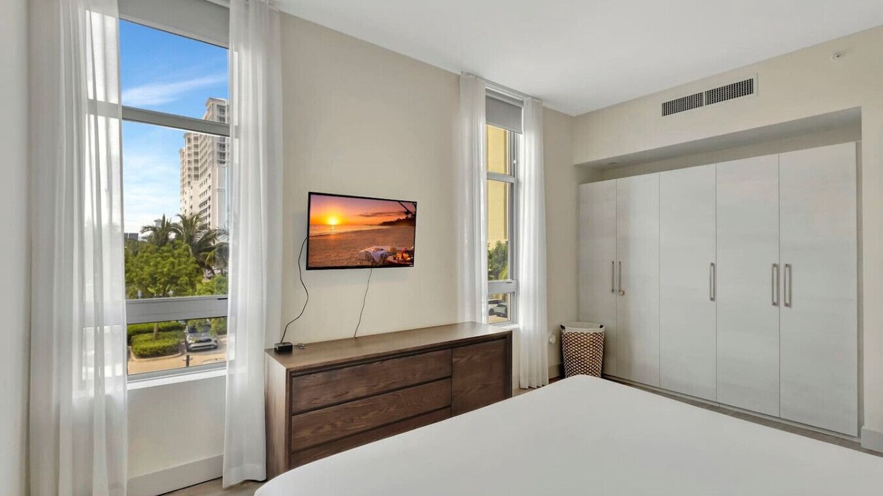 Photo of Bedroom in Hollywood