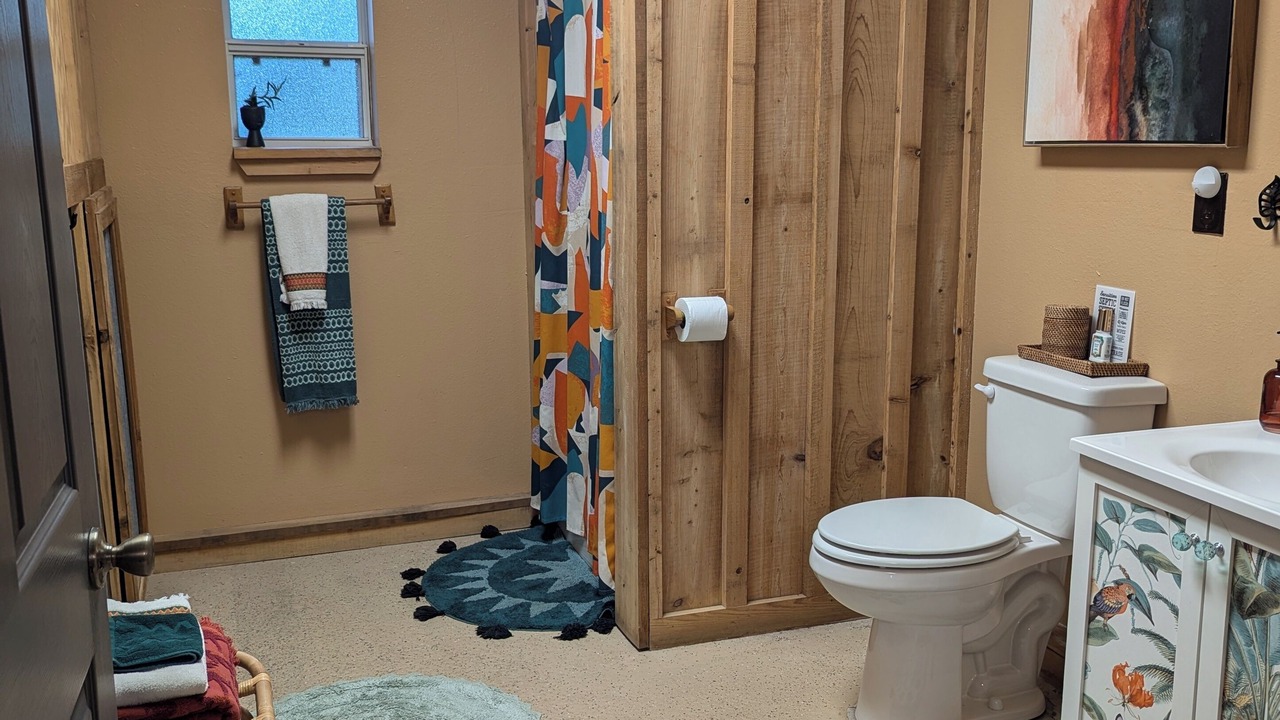 Photo of Bathroom in Putnam Hall