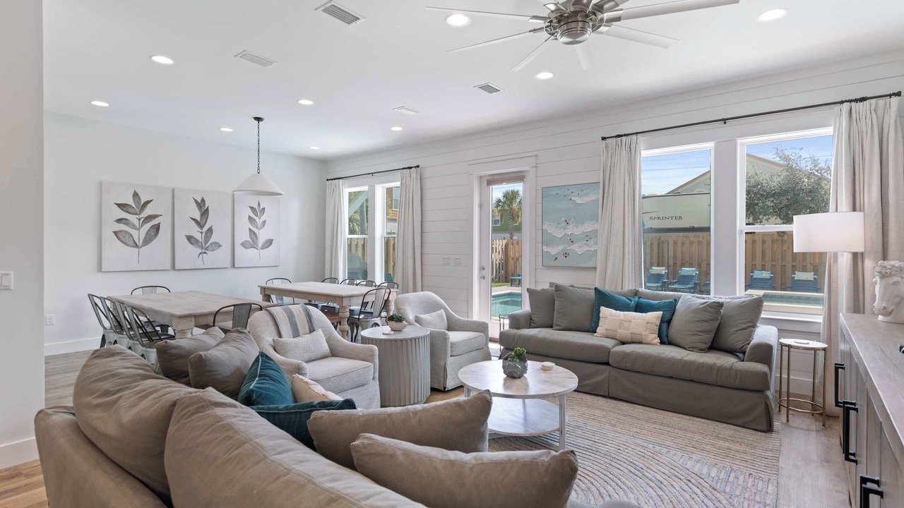 Photo of Livingroom in Miramar Beach