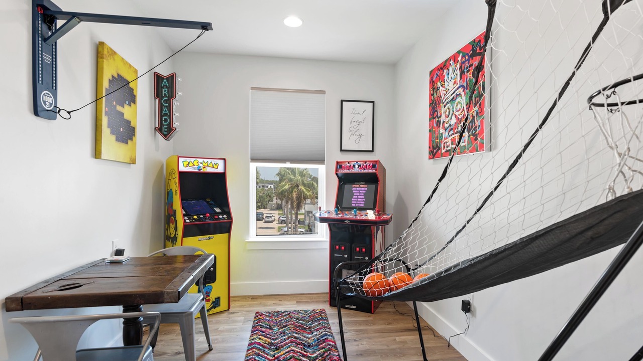 Photo of Bedroom in Miramar Beach