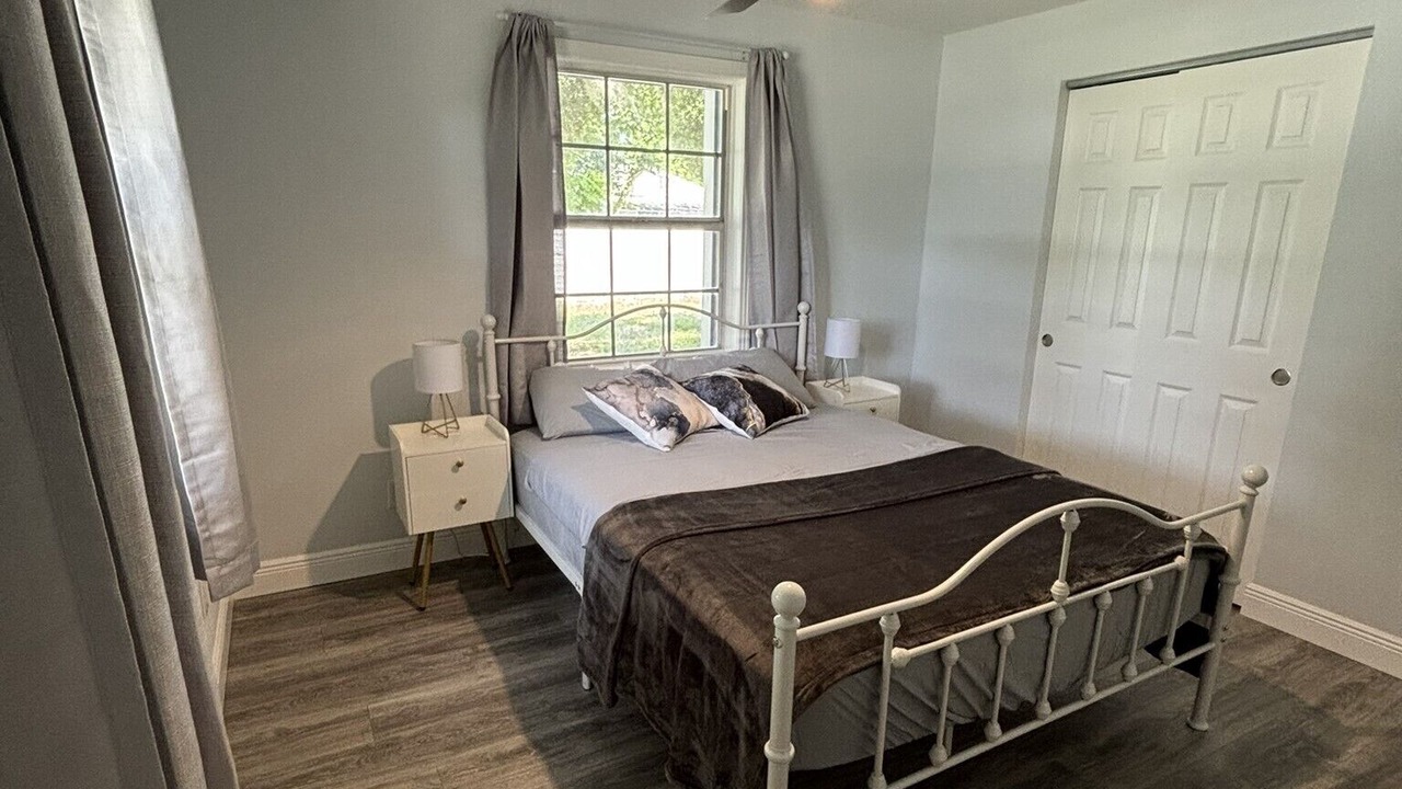 Photo of Bedroom in DeLand