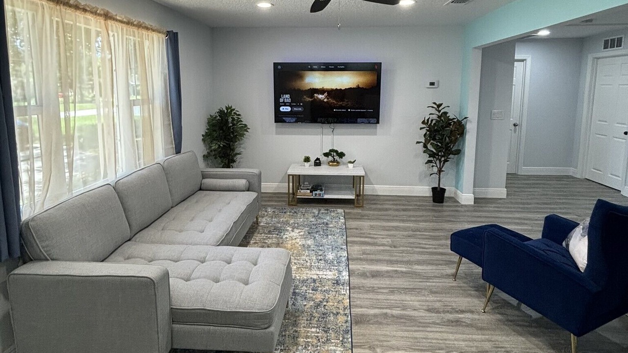 Photo of Livingroom in DeLand