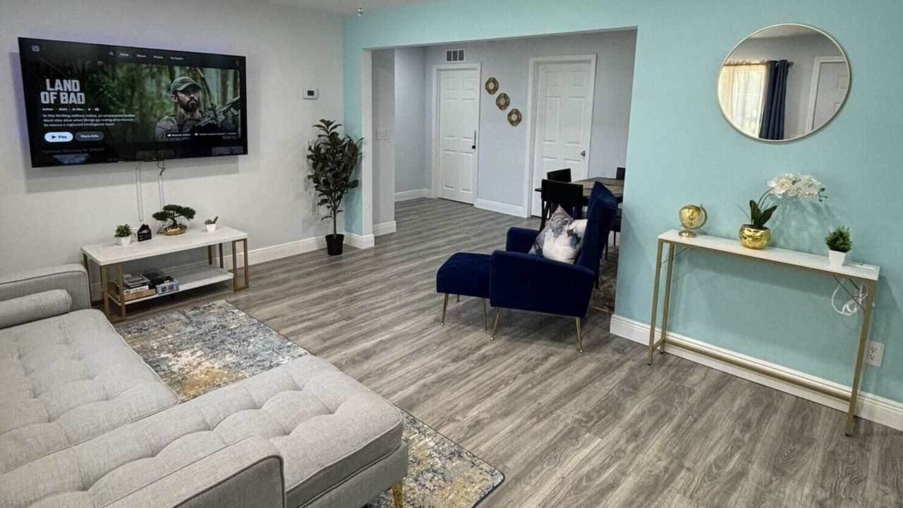Photo of Livingroom in DeLand