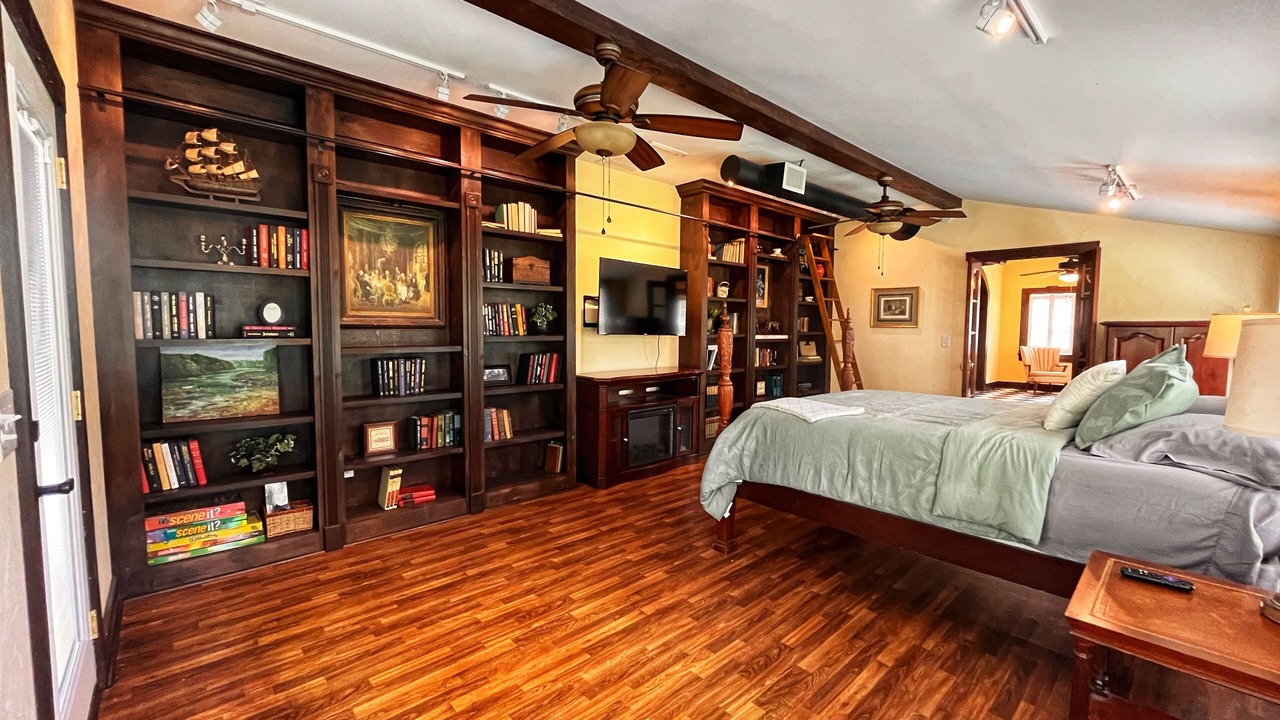 Photo of Bedroom in Perry
