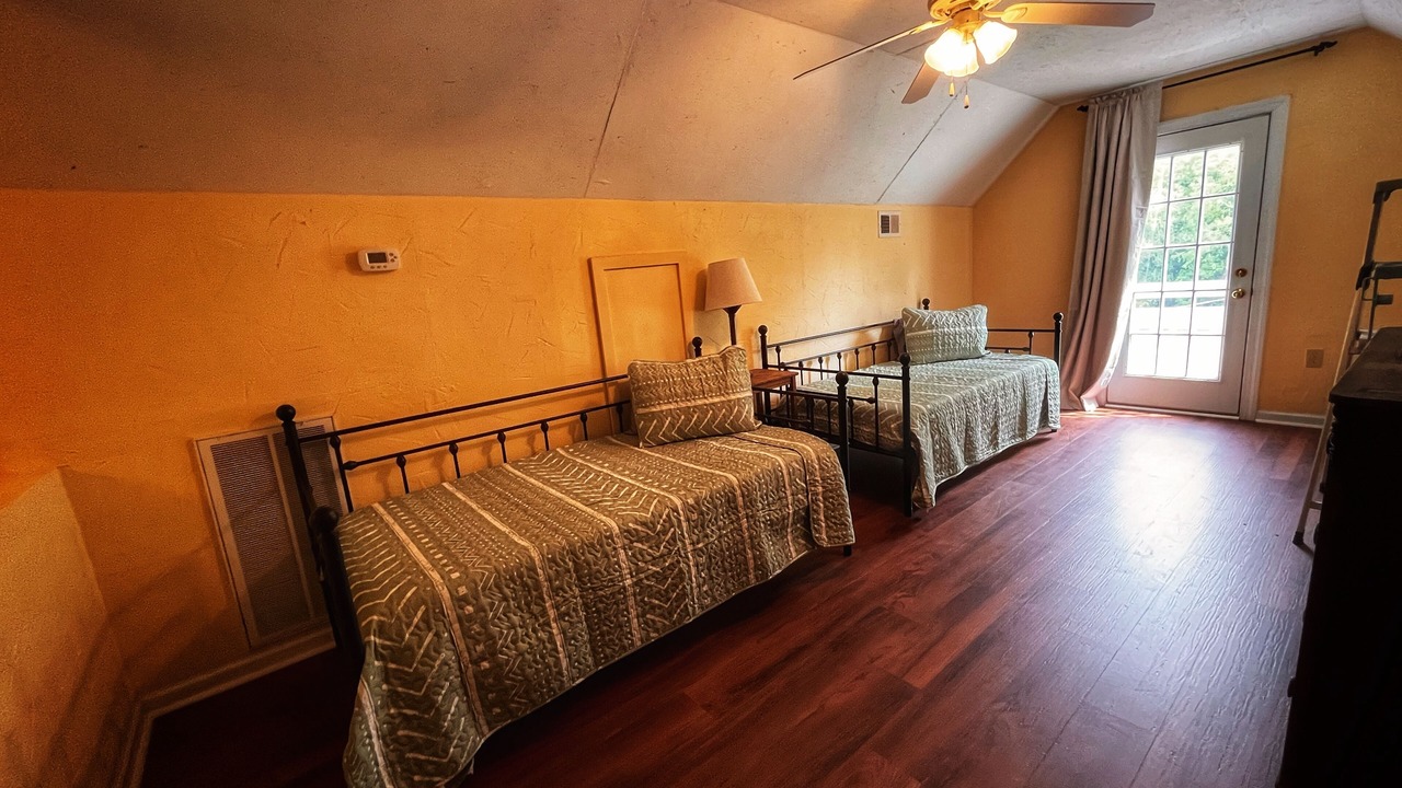 Photo of Bedroom in Perry