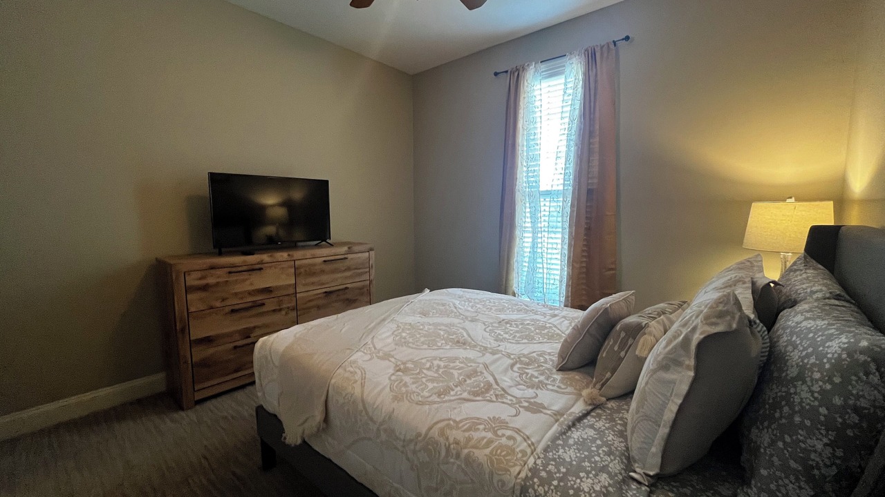 Photo of Bedroom in Hahira