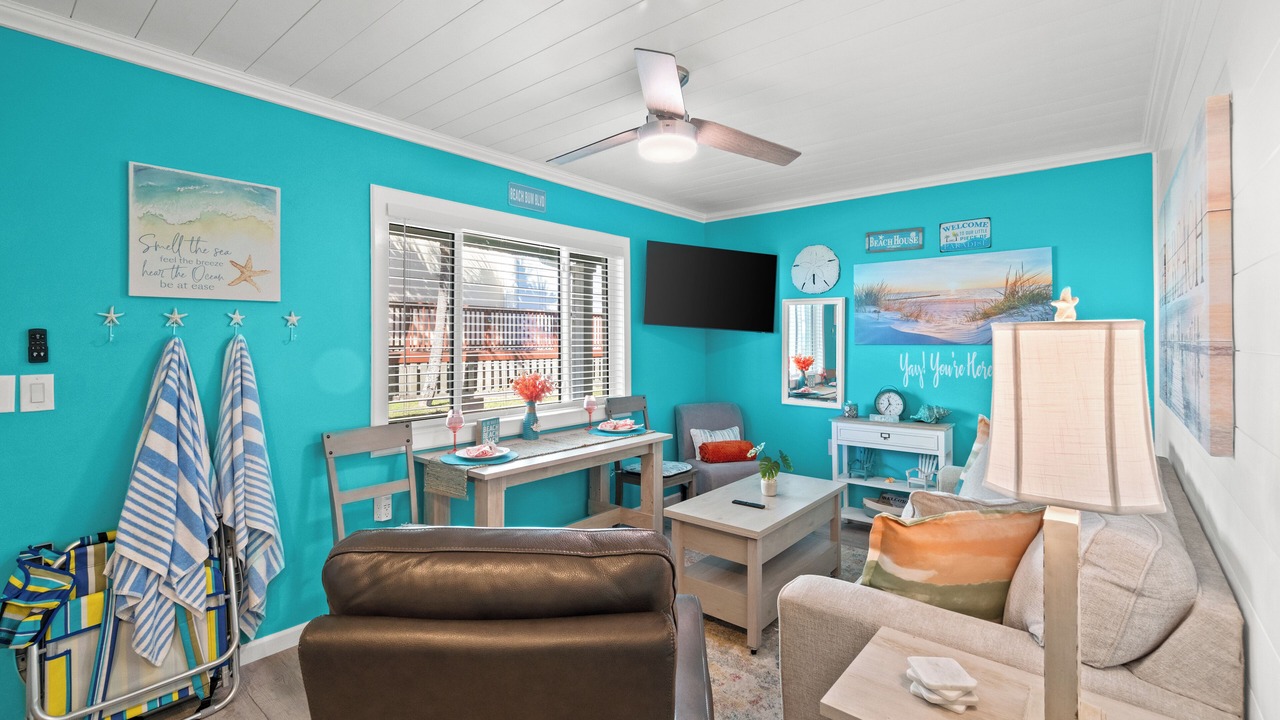 Photo of Livingroom in Silver Sands Beach