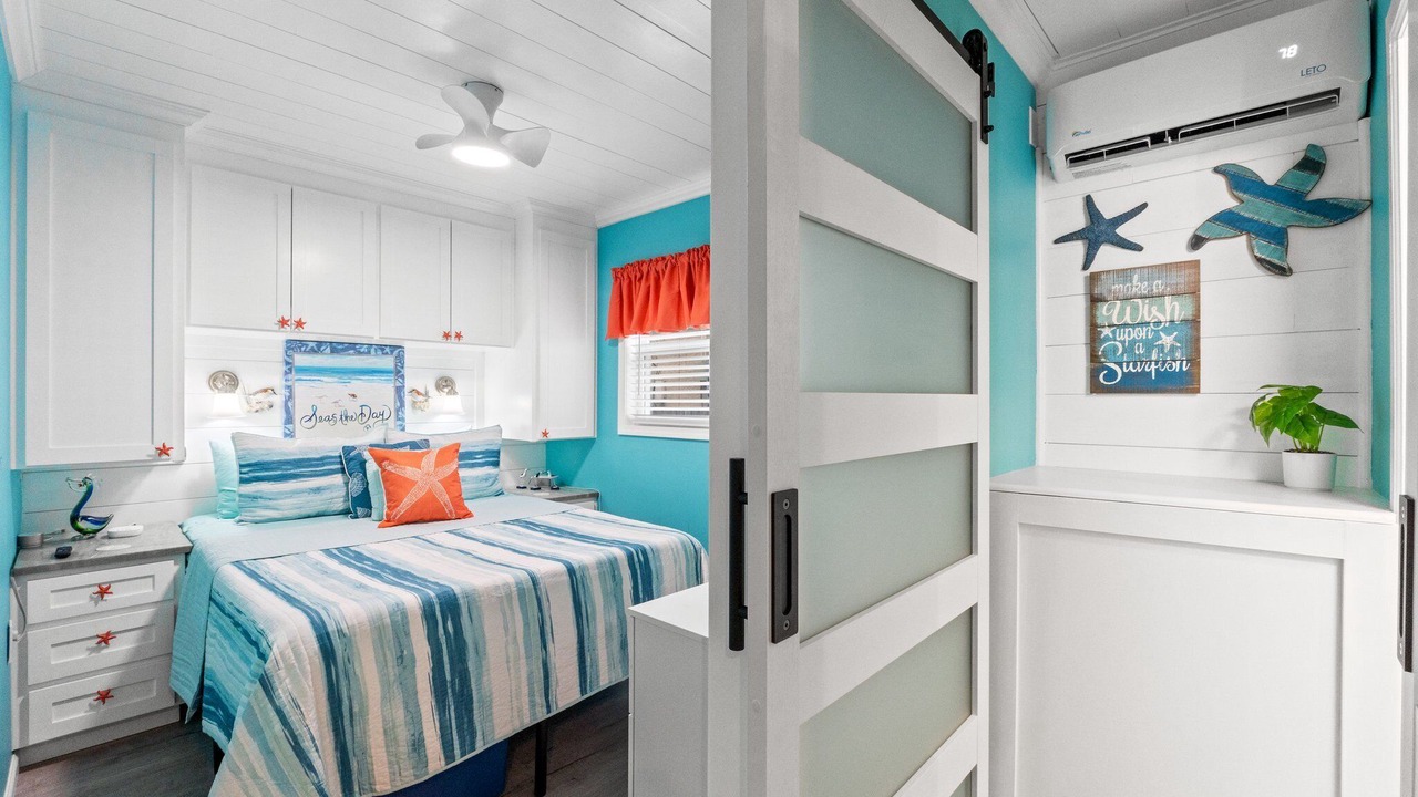 Photo of Bedroom in Silver Sands Beach