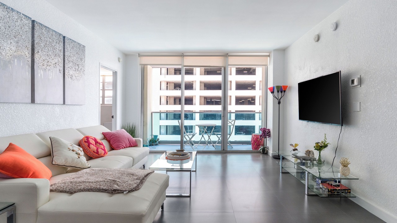 Photo of Livingroom in Hollywood South Central Beach