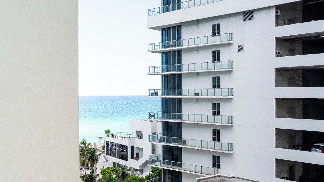 Photo of Outdoor in Hollywood South Central Beach