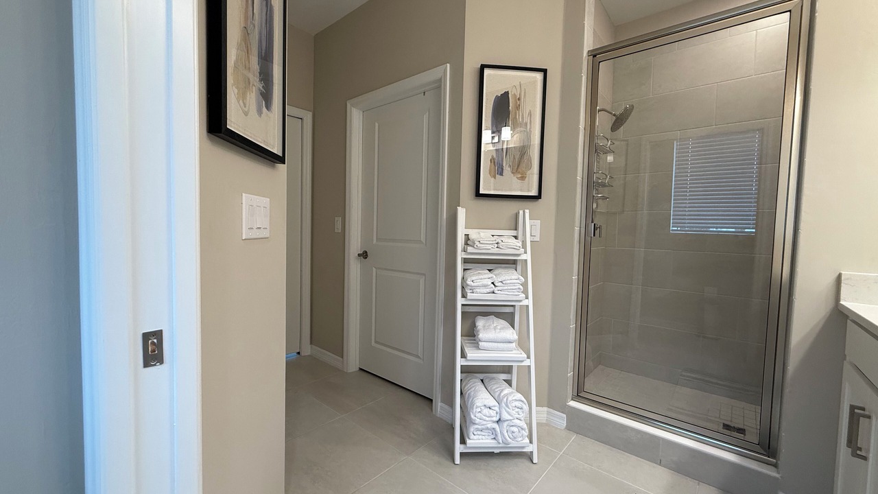 Photo of Bathroom in Biggar