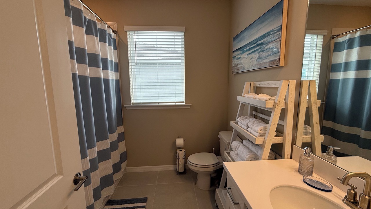 Photo of Bathroom in Biggar