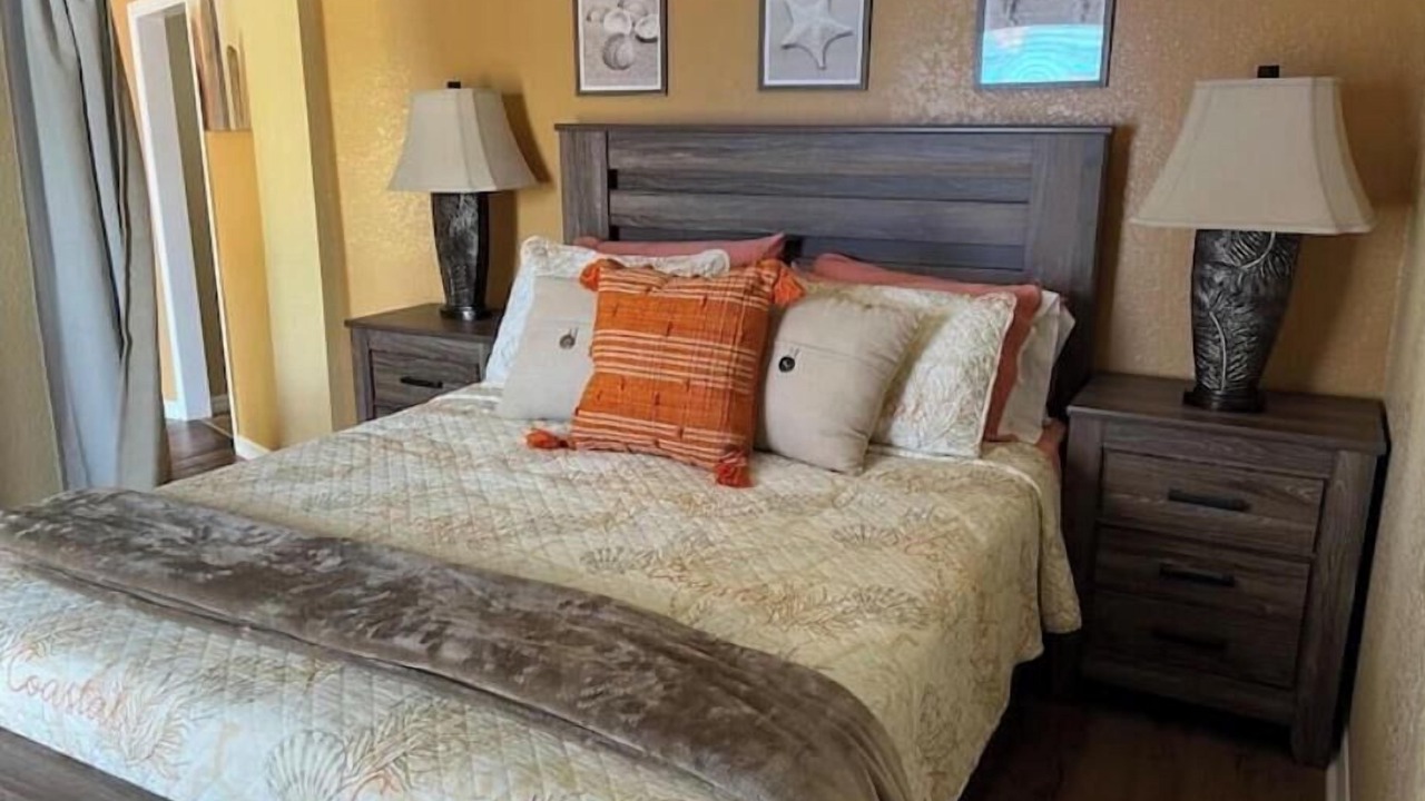 Photo of Bedroom in New Smyrna Beach