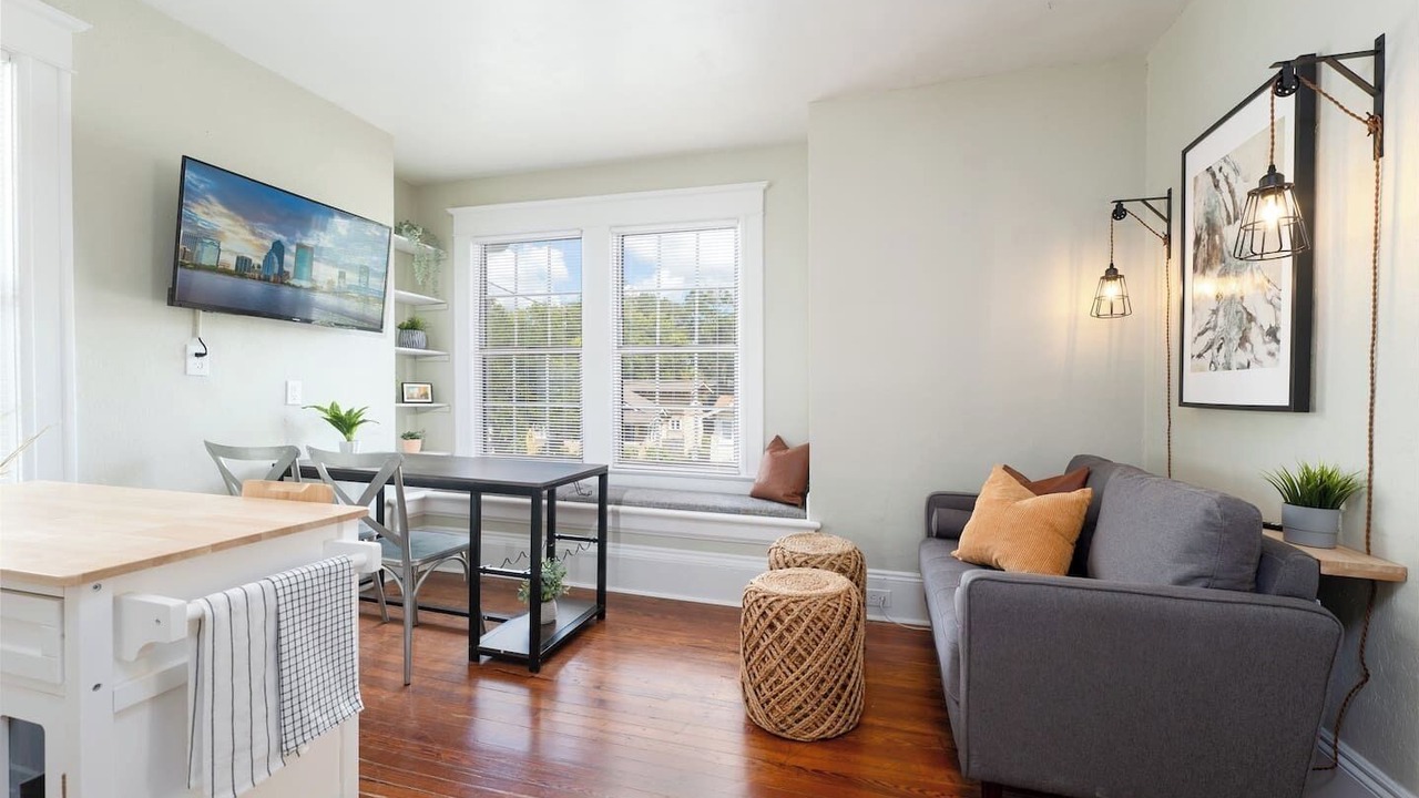 Photo of Livingroom in Riverside