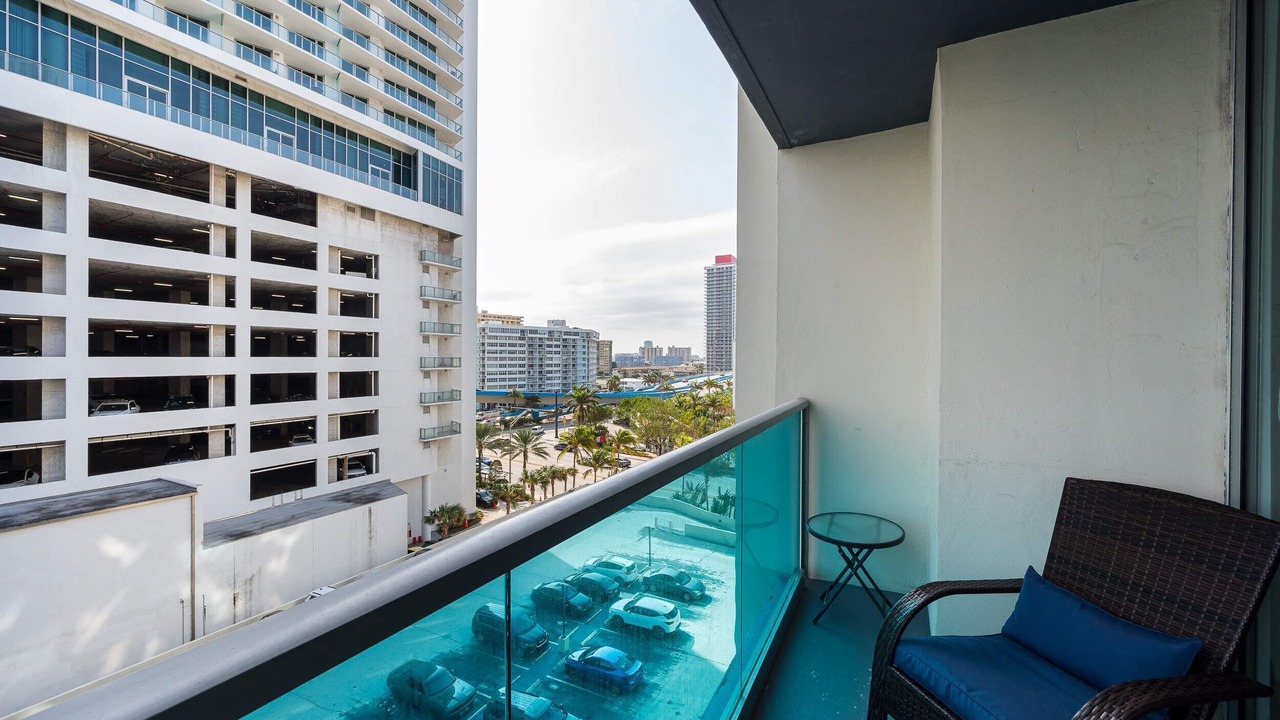 Photo of Patio Balcony in Hollywood South Central Beach