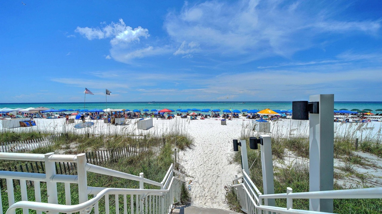 Photo of Outdoor in Biltmore Beach