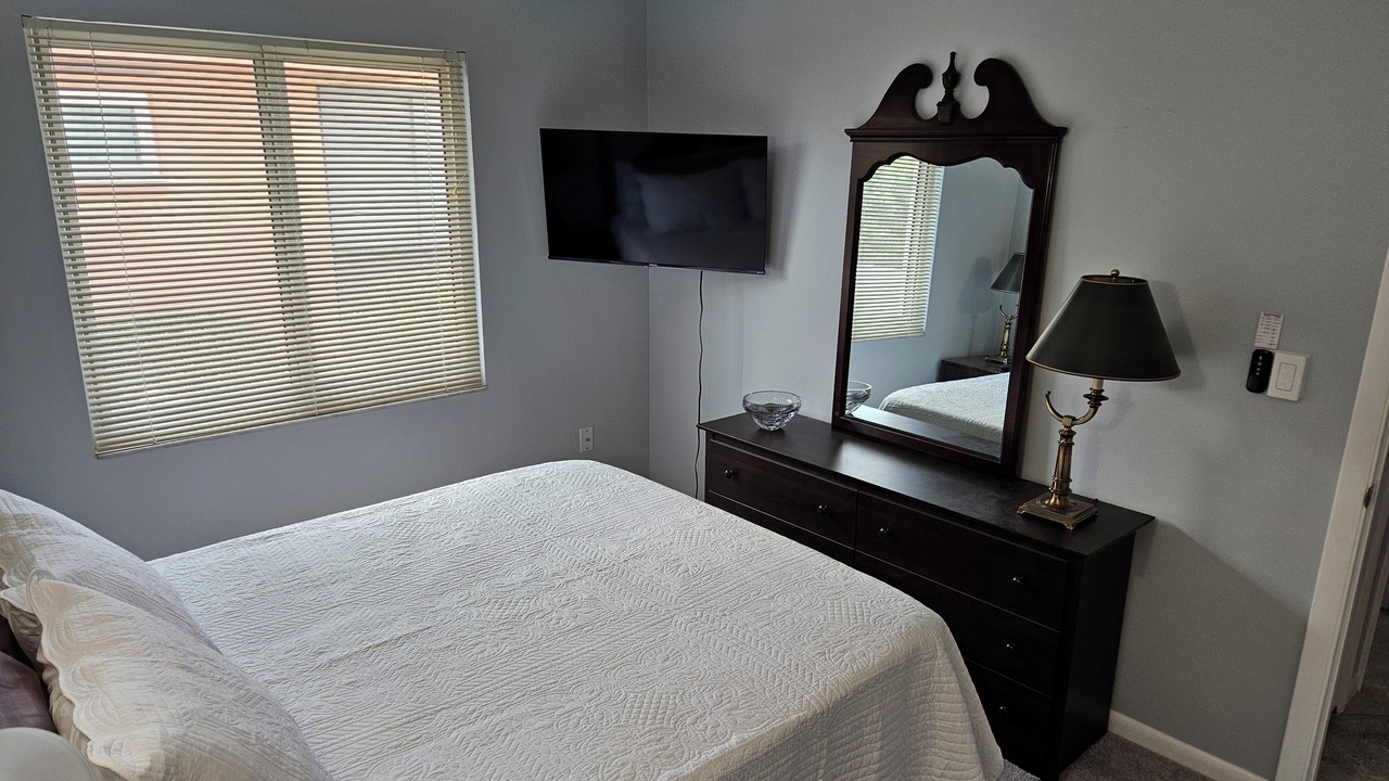 Photo of Bedroom in Apollo Beach