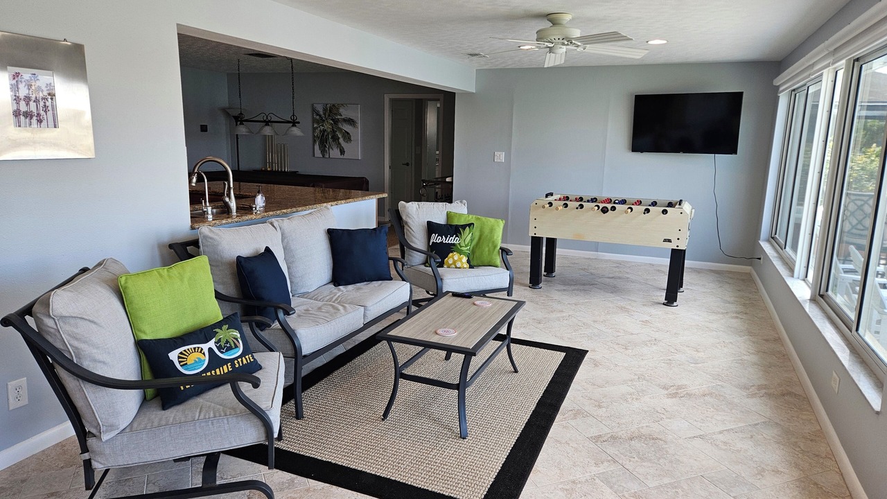 Photo of Livingroom in Apollo Beach