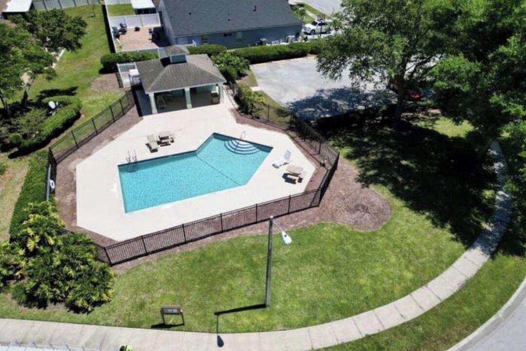 Photo of Outdoor in Orange Tree