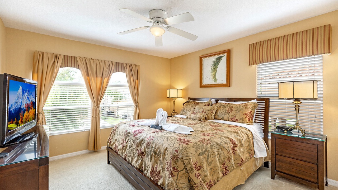 Photo of Bedroom in Watersong