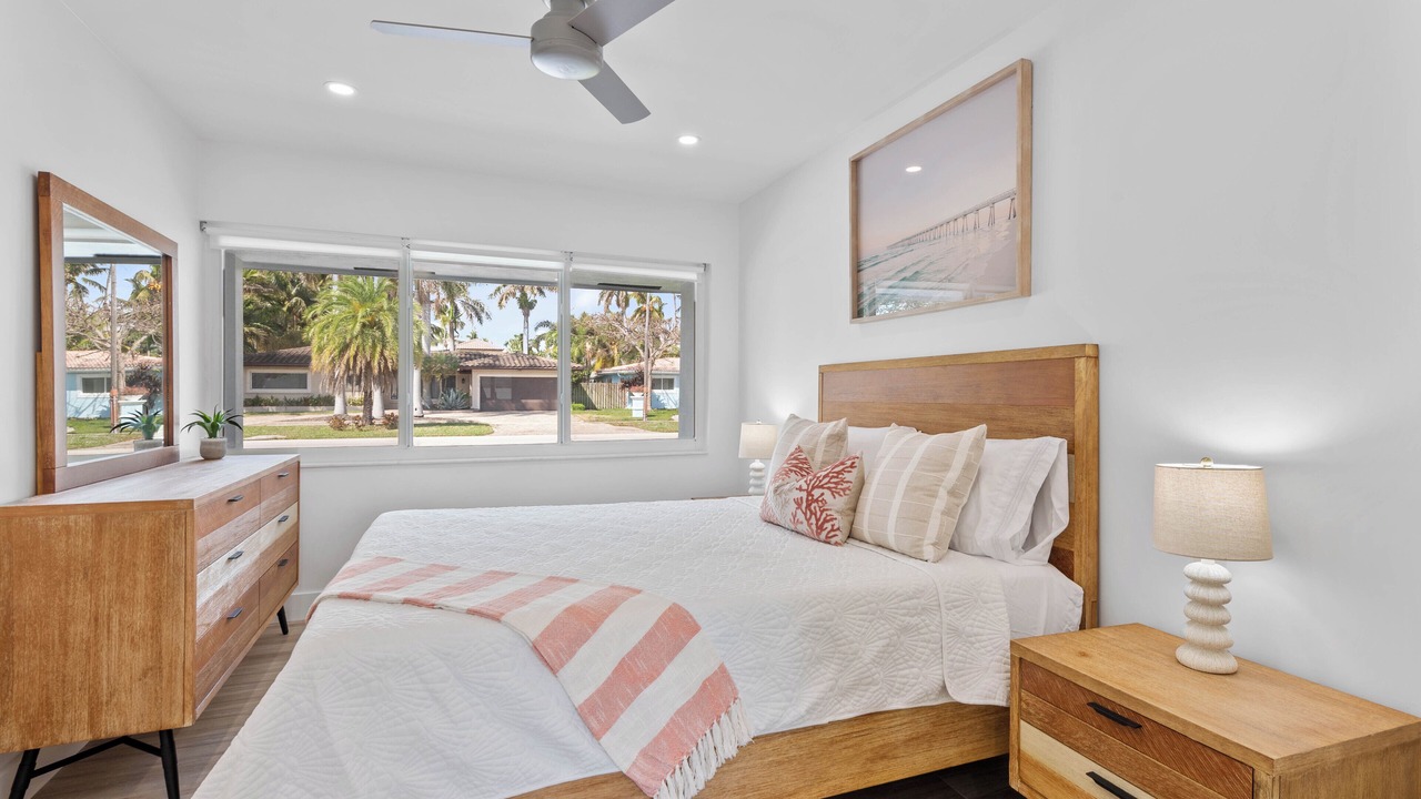 Photo of Bedroom in Deerfield Beach