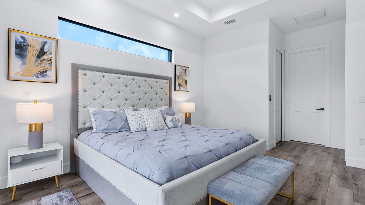 Photo of Bedroom in Englewood East