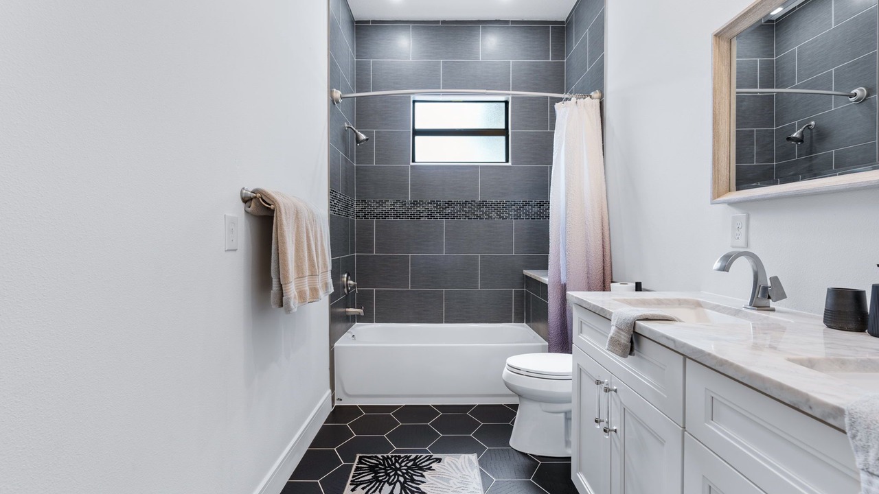 Photo of Bathroom in Englewood East