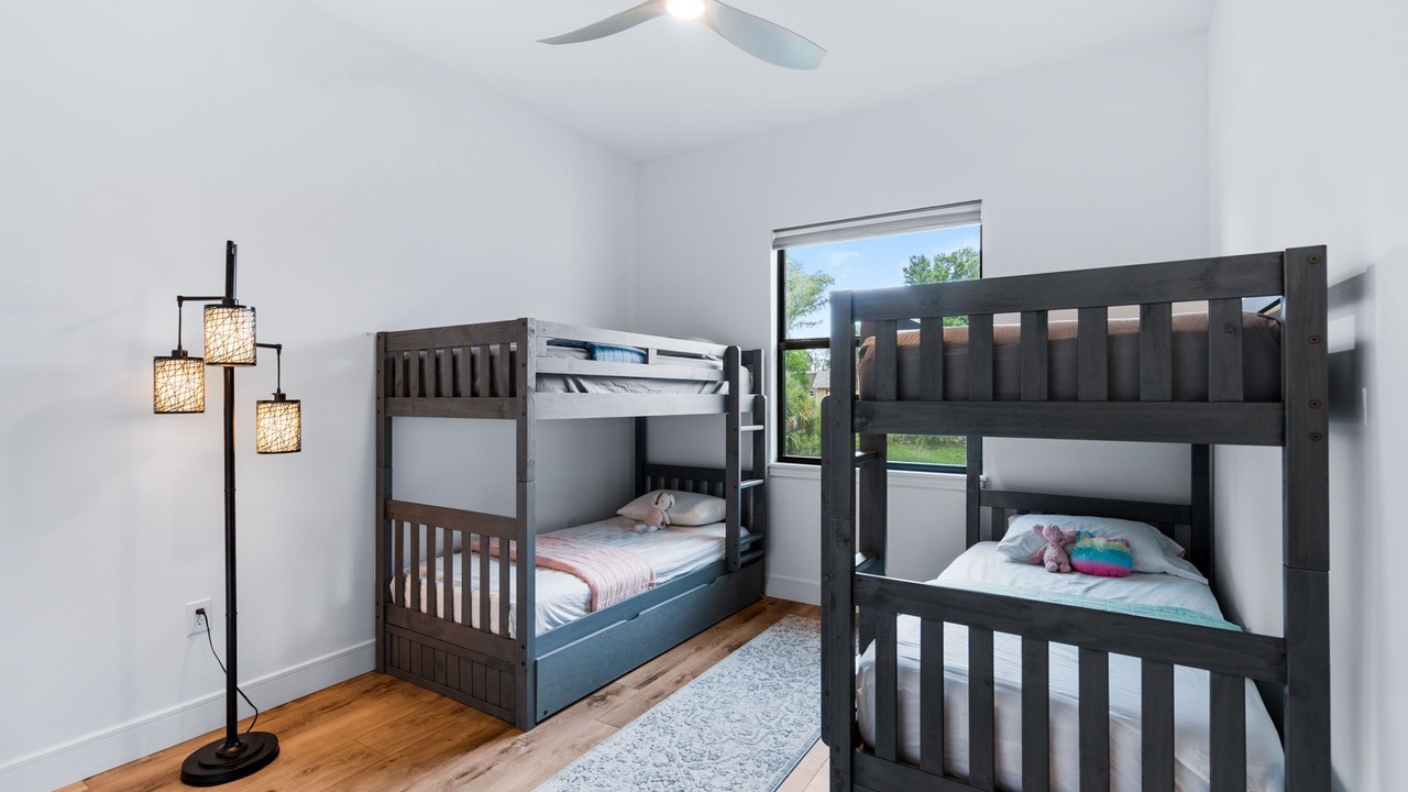 Photo of Bedroom in Englewood East