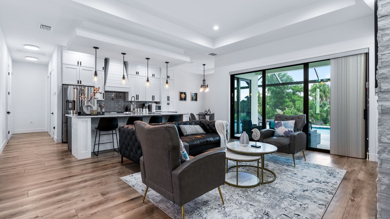 Photo of Livingroom in Englewood East