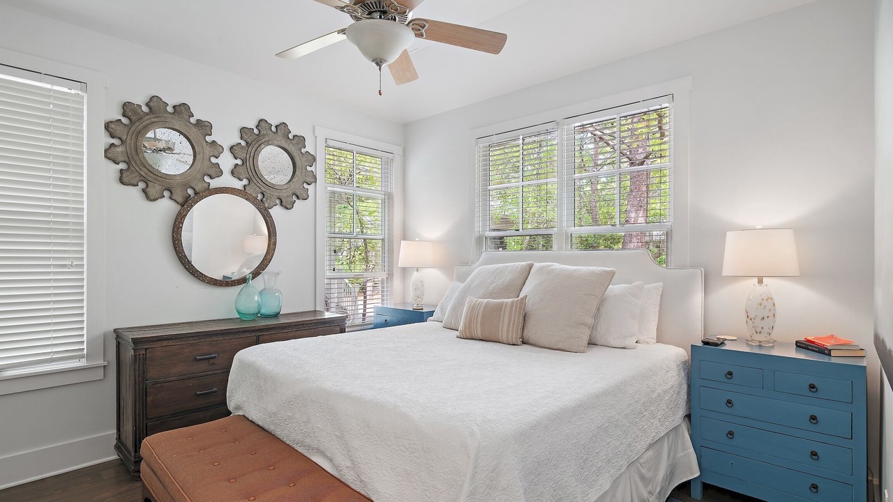 Photo of Bedroom in Forest District