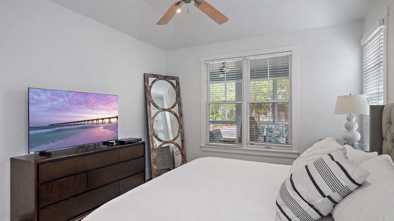 Photo of Bedroom in Forest District