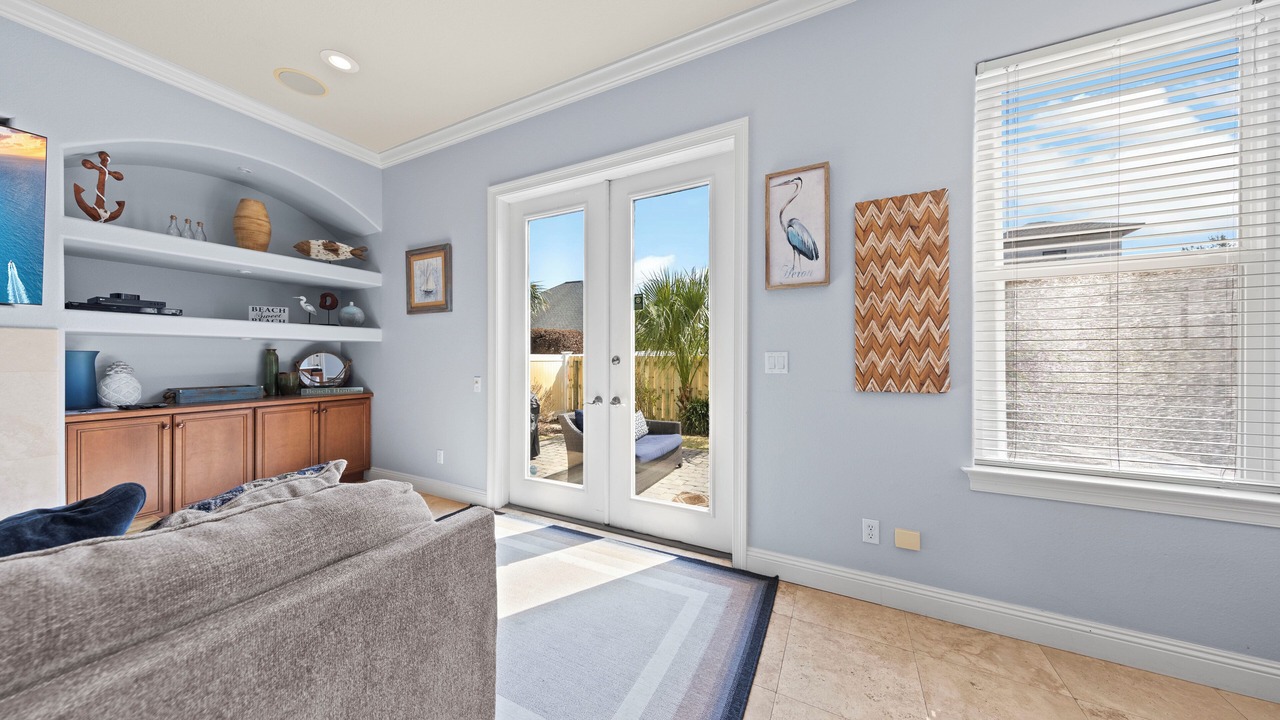 Photo of Livingroom in Avalon Beach Estates