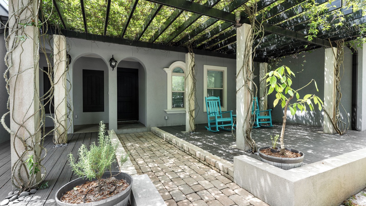 Photo of Patio Balcony in Dune Allen Beach