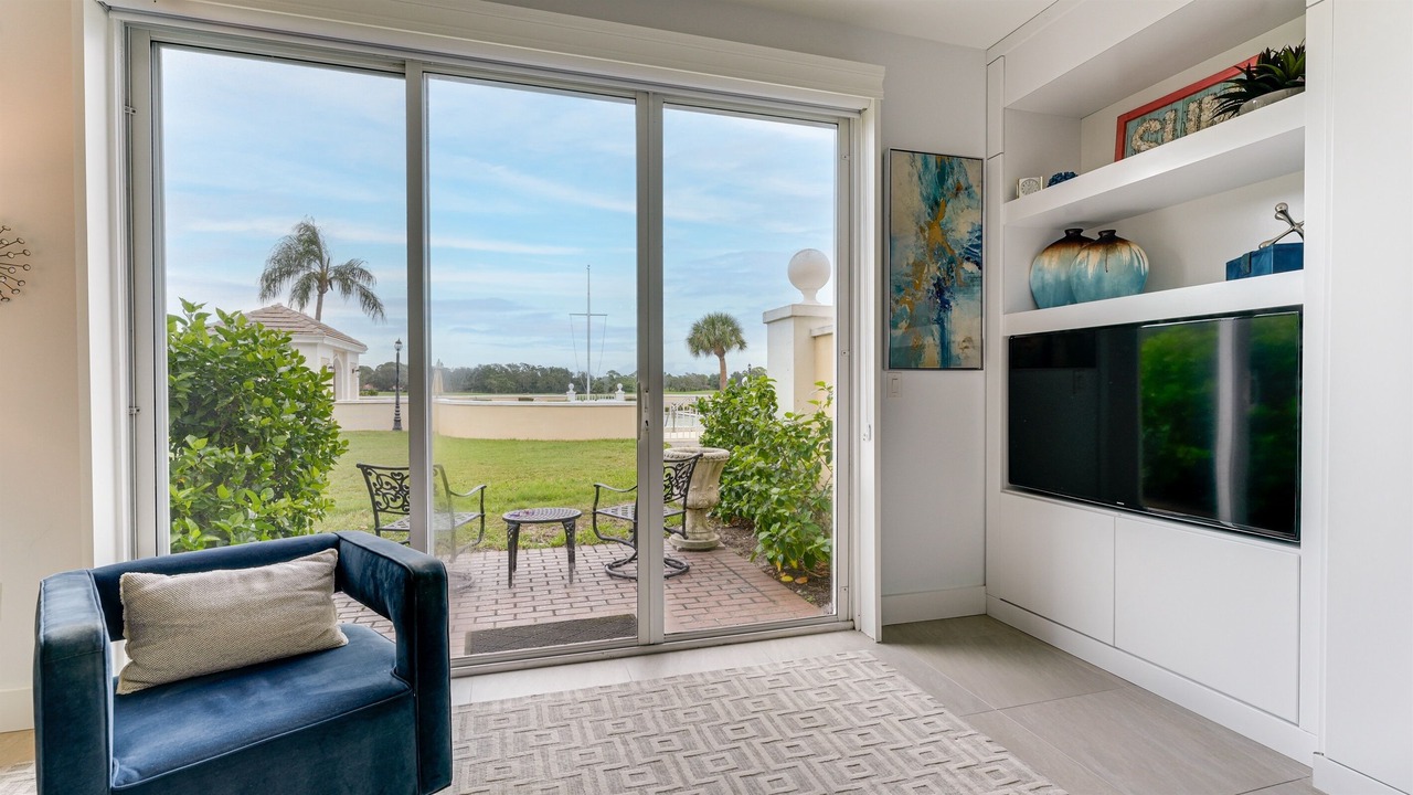 Photo of Livingroom in Osprey