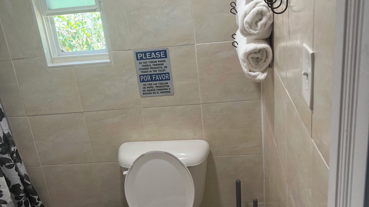 Photo of Bathroom in Durant