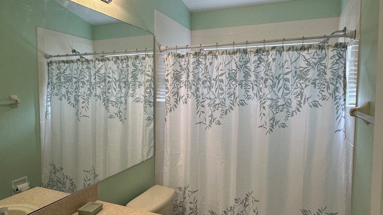 Photo of Bathroom in Orange Tree