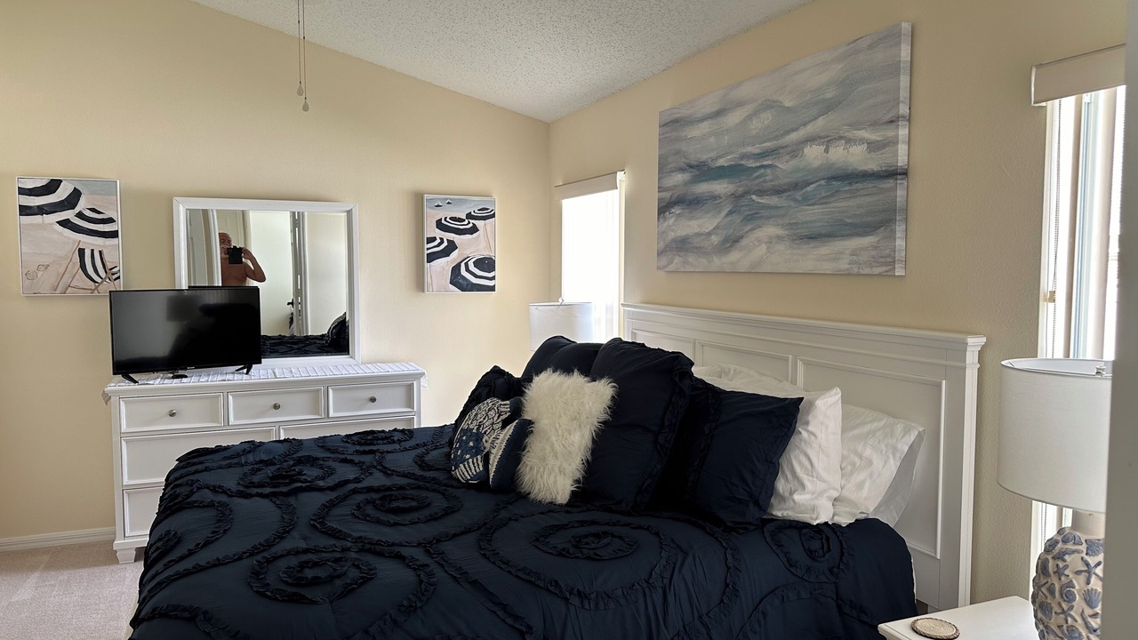 Photo of Bedroom in Orange Tree
