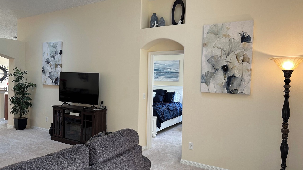 Photo of Livingroom in Orange Tree