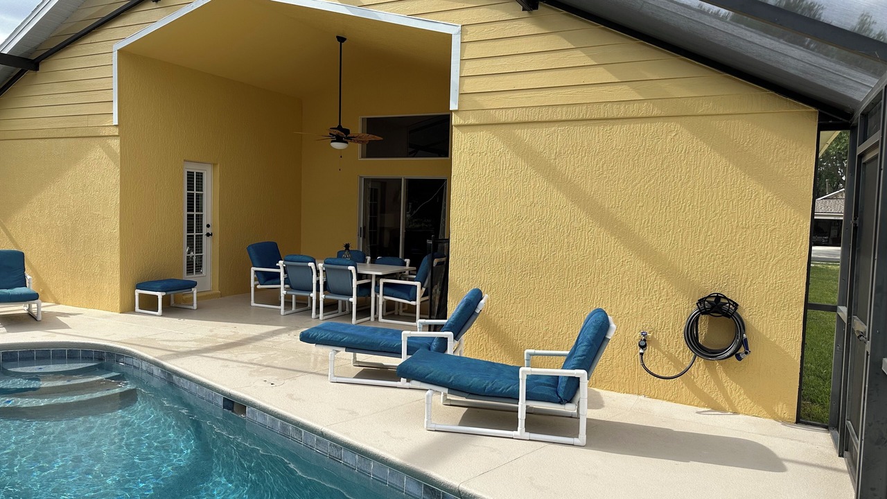 Photo of Outdoor in Orange Tree