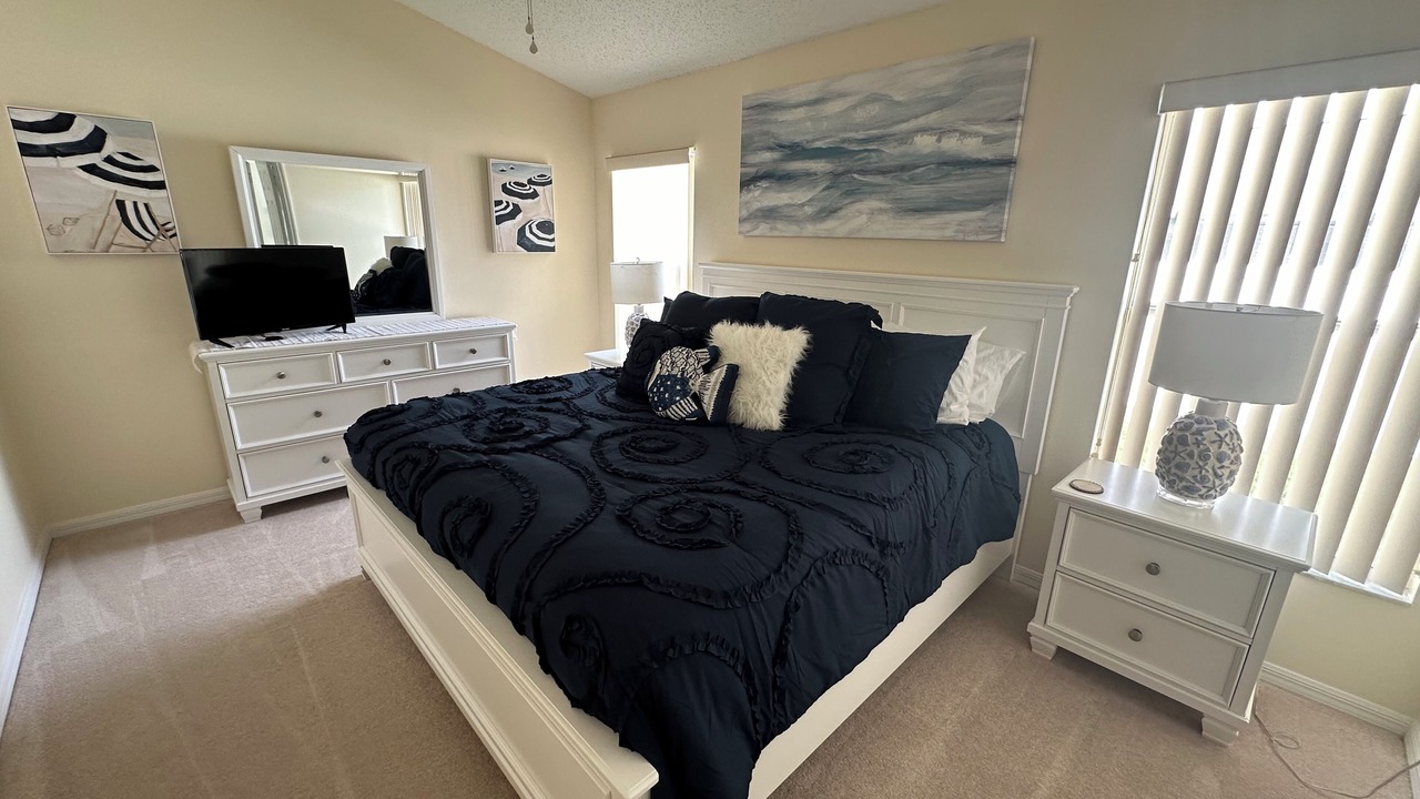 Photo of Bedroom in Orange Tree