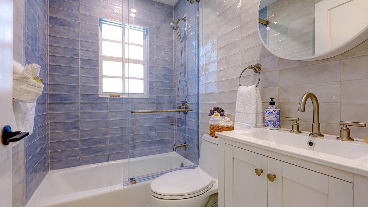 Photo of Bathroom in Breezeswept Beach Estates