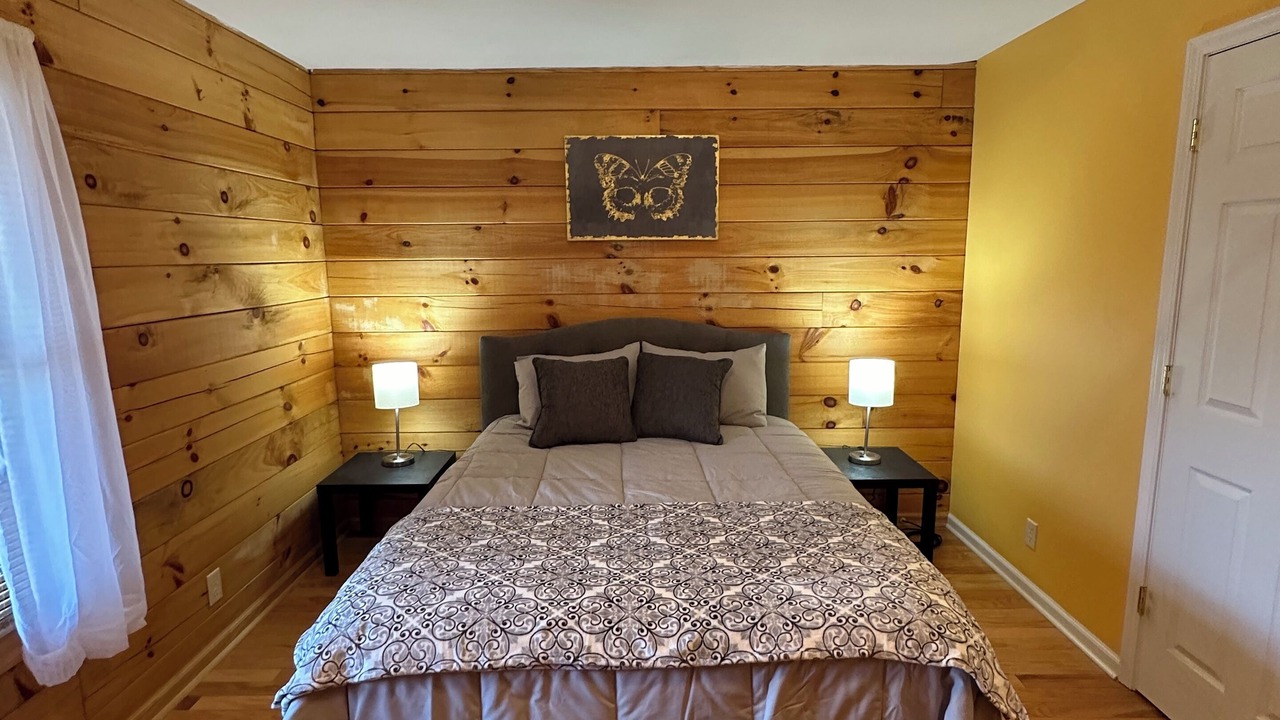 Photo of Bedroom in Toombs County
