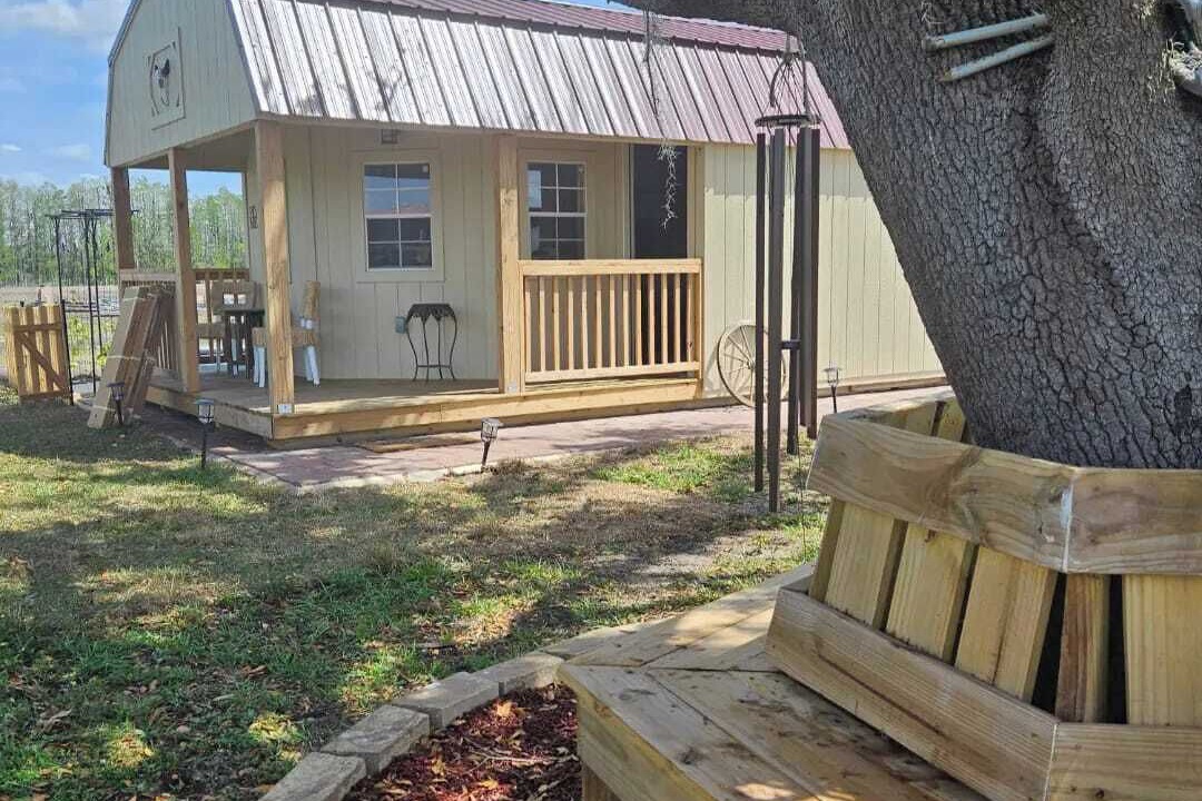 Photo of Outdoor in Groveland