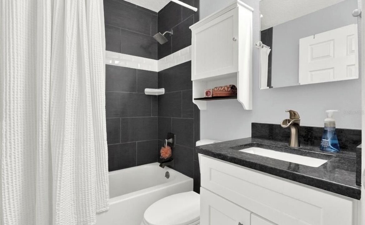 Photo of Bathroom in New Smyrna Beach