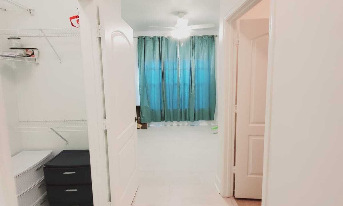 Photo of Bathroom in Tropic