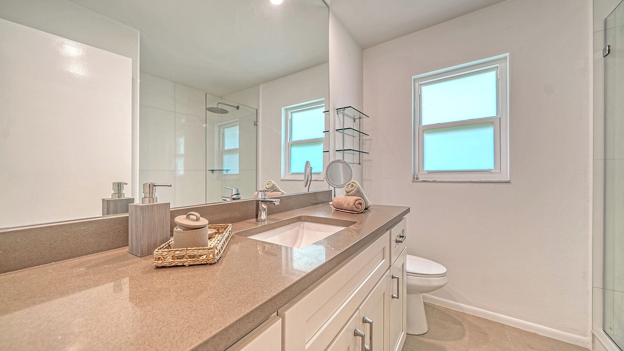 Photo of Bathroom in Indian Beach Sapphire Shores