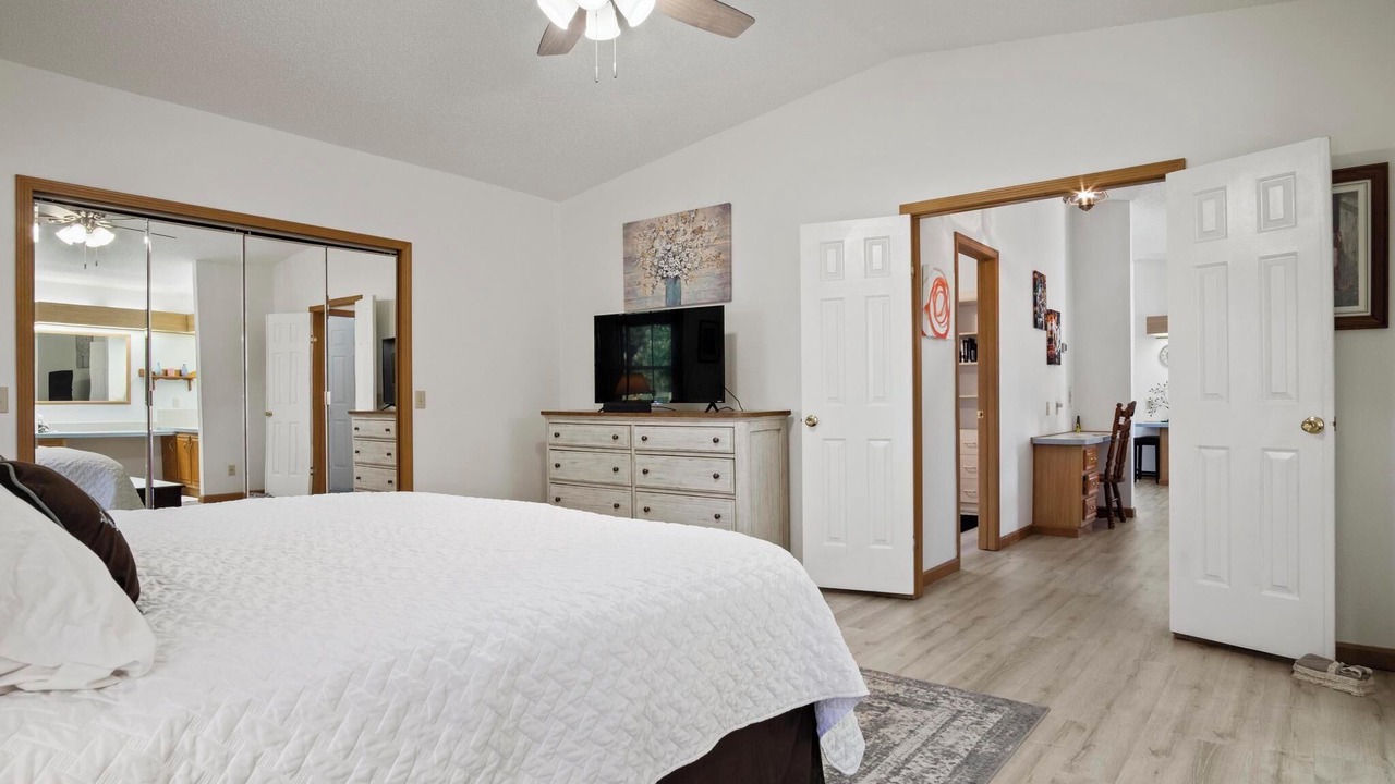 Photo of Bedroom in The Villages