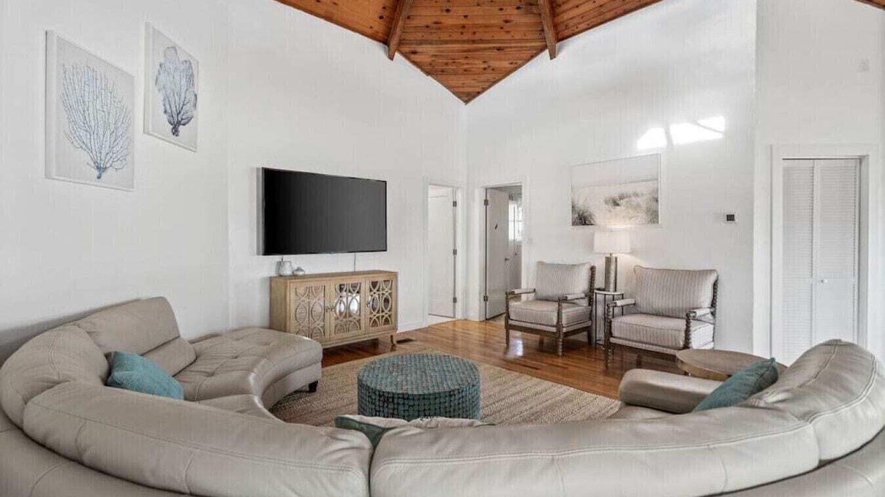 Photo of Livingroom in Santa Monica
