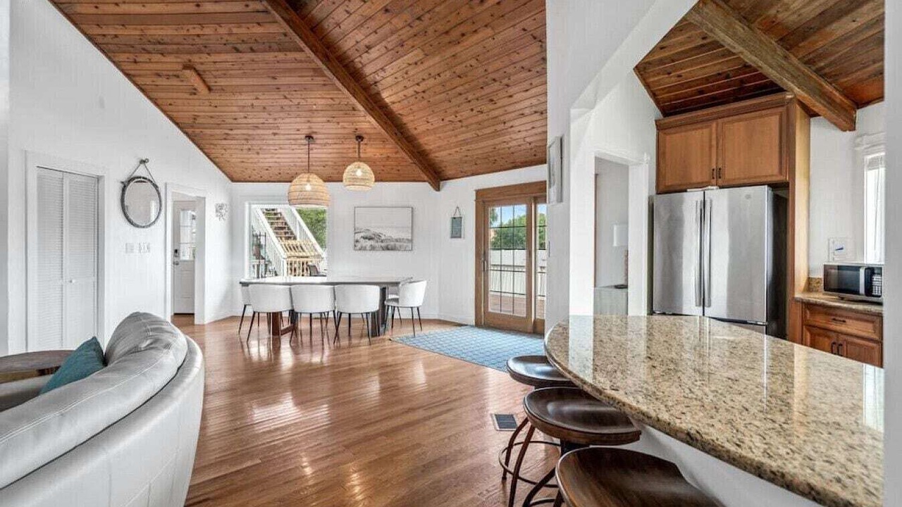 Photo of Livingroom in Santa Monica