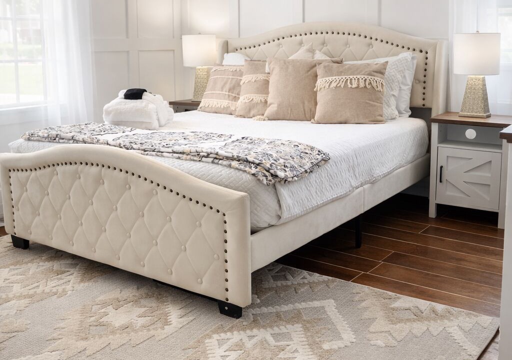 Photo of Bedroom in Pretty Bayou